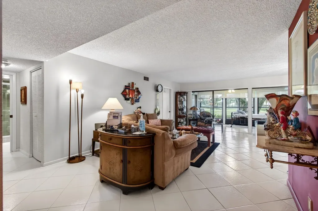 5561 Fairway Park Drive Boynton Beach FL 33437
