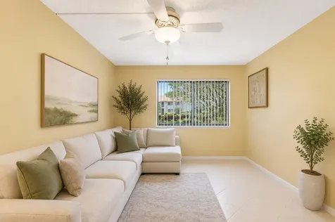5561 Fairway Park Drive Boynton Beach FL 33437