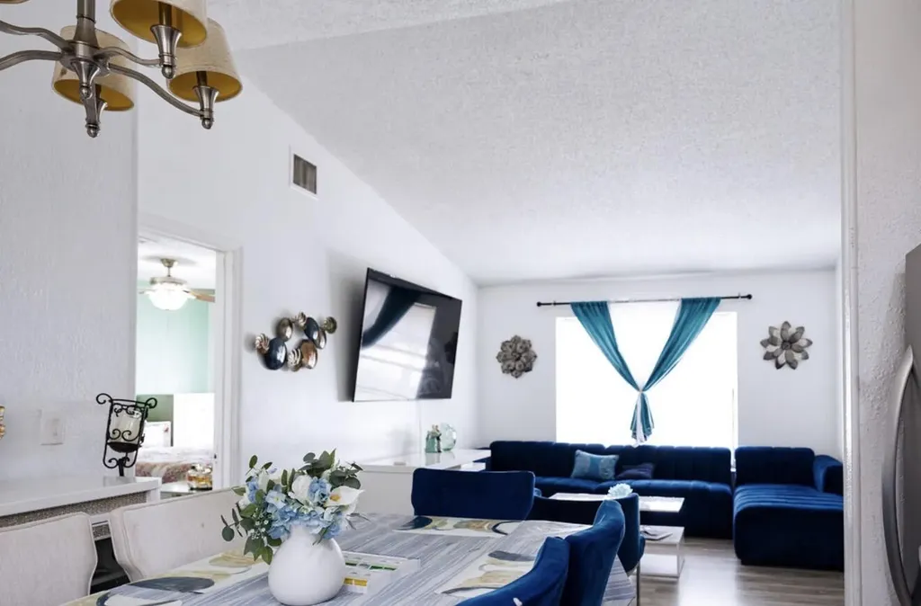 5437 Greenwood Drive Delray Beach FL 33484