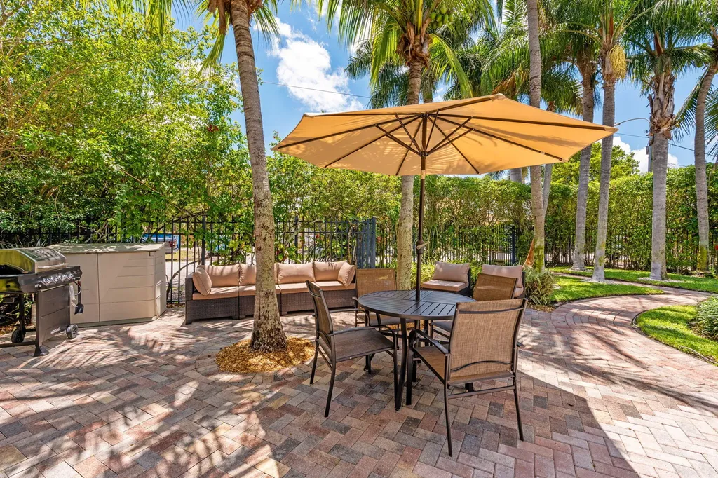 255 NE 12th Street Delray Beach FL 33444
