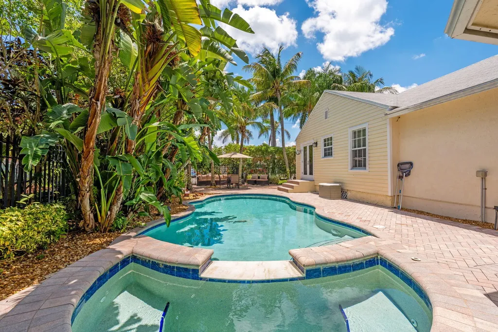 255 NE 12th Street Delray Beach FL 33444