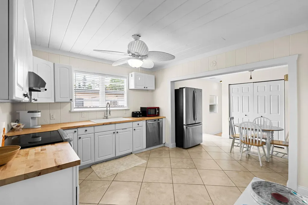 255 NE 12th Street Delray Beach FL 33444