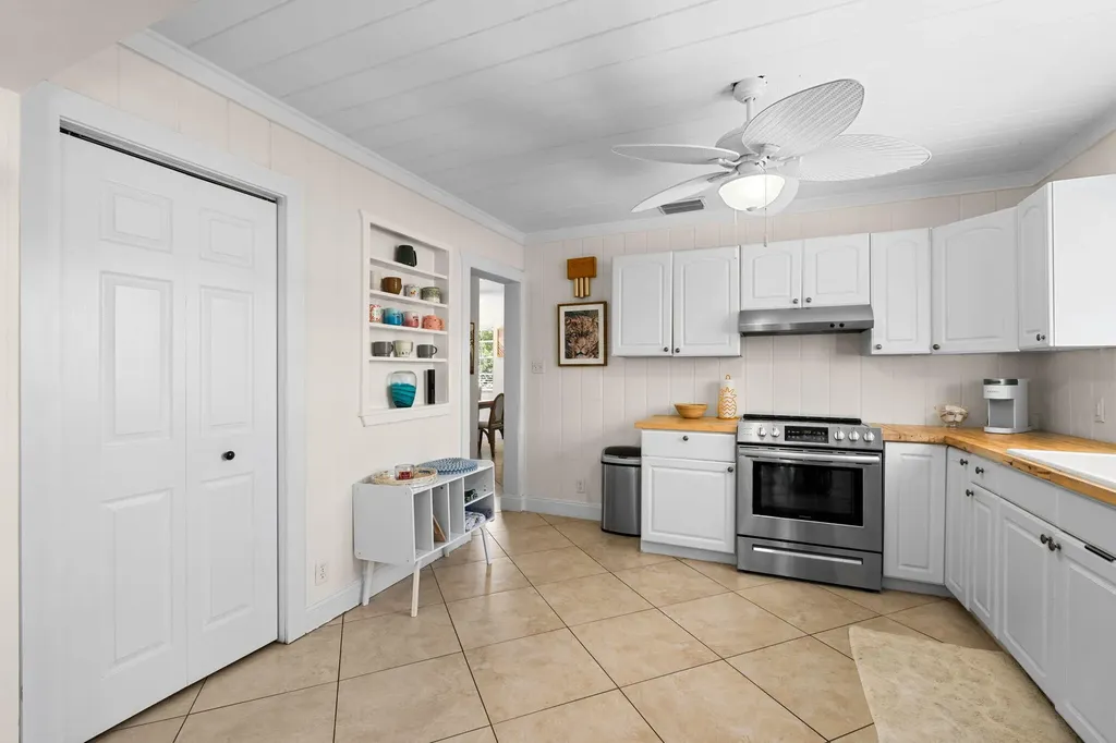 255 NE 12th Street Delray Beach FL 33444