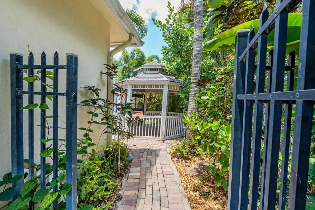 255 NE 12th Street Delray Beach FL 33444