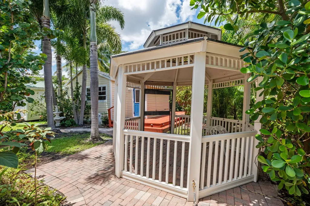 255 NE 12th Street Delray Beach FL 33444