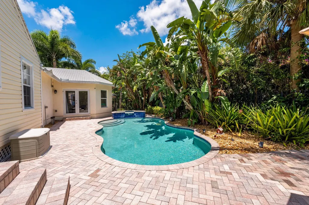 255 NE 12th Street Delray Beach FL 33444