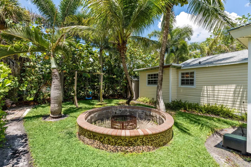 255 NE 12th Street Delray Beach FL 33444