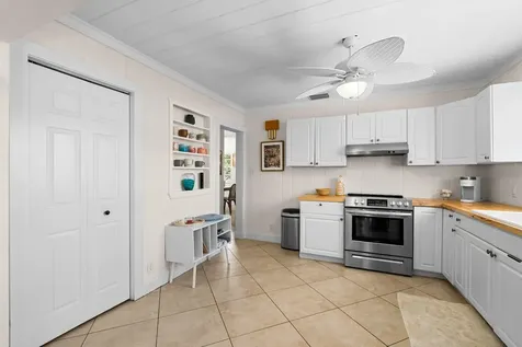 255 NE 12th Street Delray Beach FL 33444