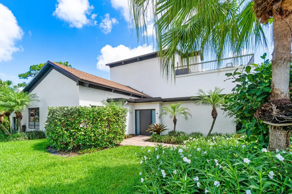 900 Greensward Lane Delray Beach FL 33445
