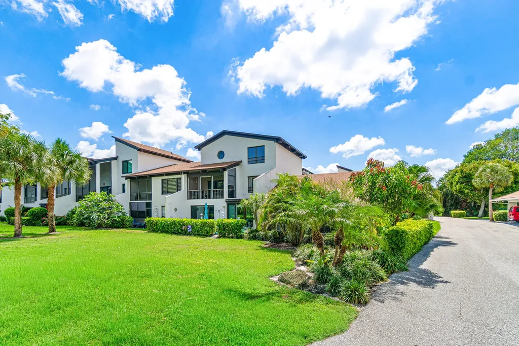 900 Greensward Lane Delray Beach FL 33445