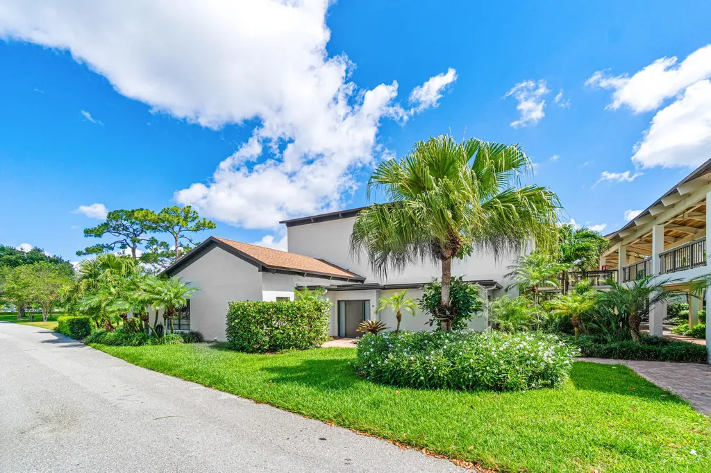 900 Greensward Lane Delray Beach FL 33445