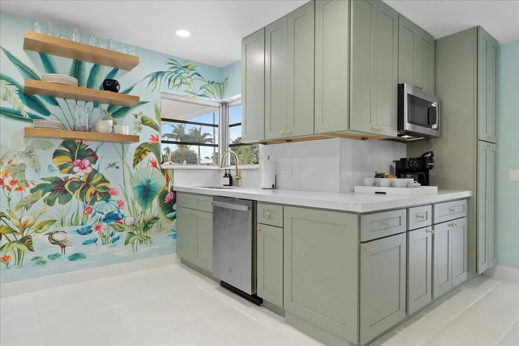 2412 N Lakeside Drive Lake Worth Beach FL 33460