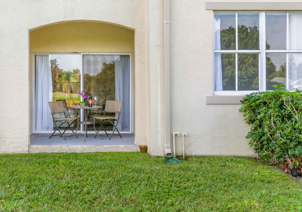 2040 Greenview Shores Boulevard Wellington FL 33414