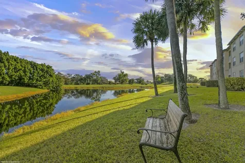 2040 Greenview Shores Boulevard Wellington FL 33414