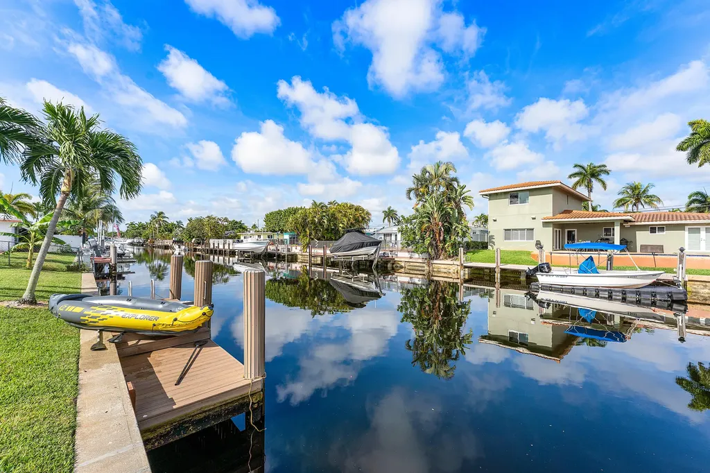 731 SE 5th Avenue Pompano Beach FL 33060