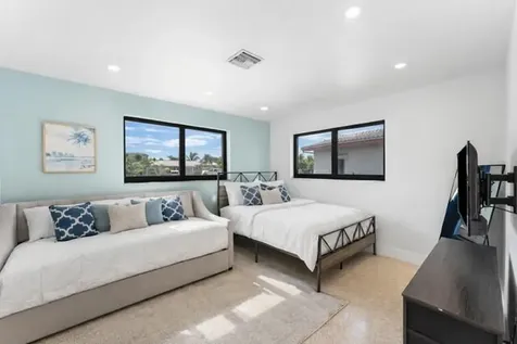 731 SE 5th Avenue Pompano Beach FL 33060