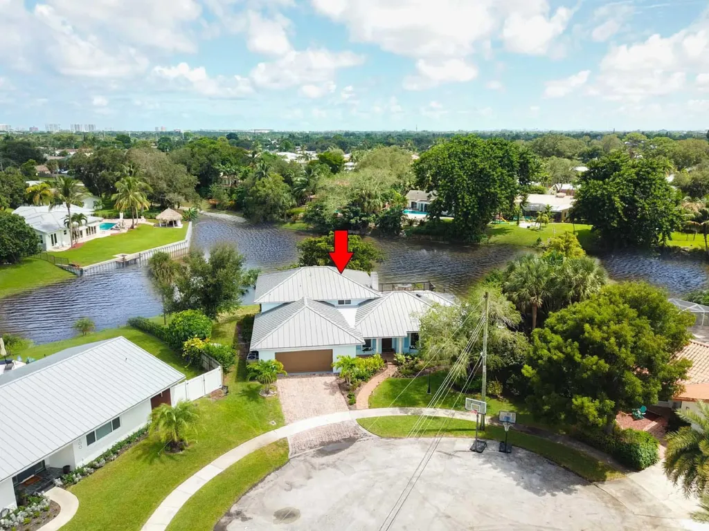 110 SW 11th Avenue Boca Raton FL 33486