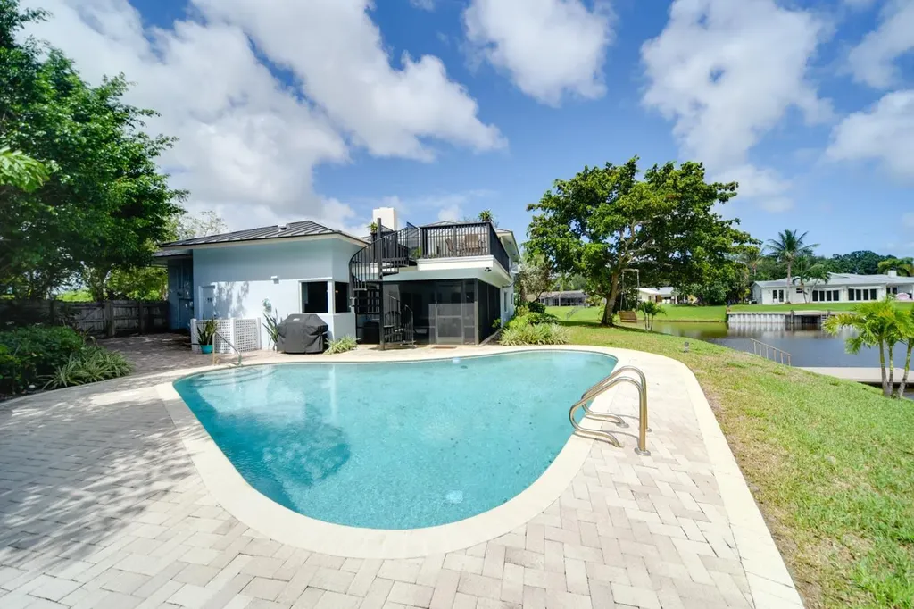110 SW 11th Avenue Boca Raton FL 33486