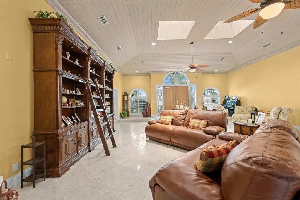2141 NE 29th Street Lighthouse Point FL 33064