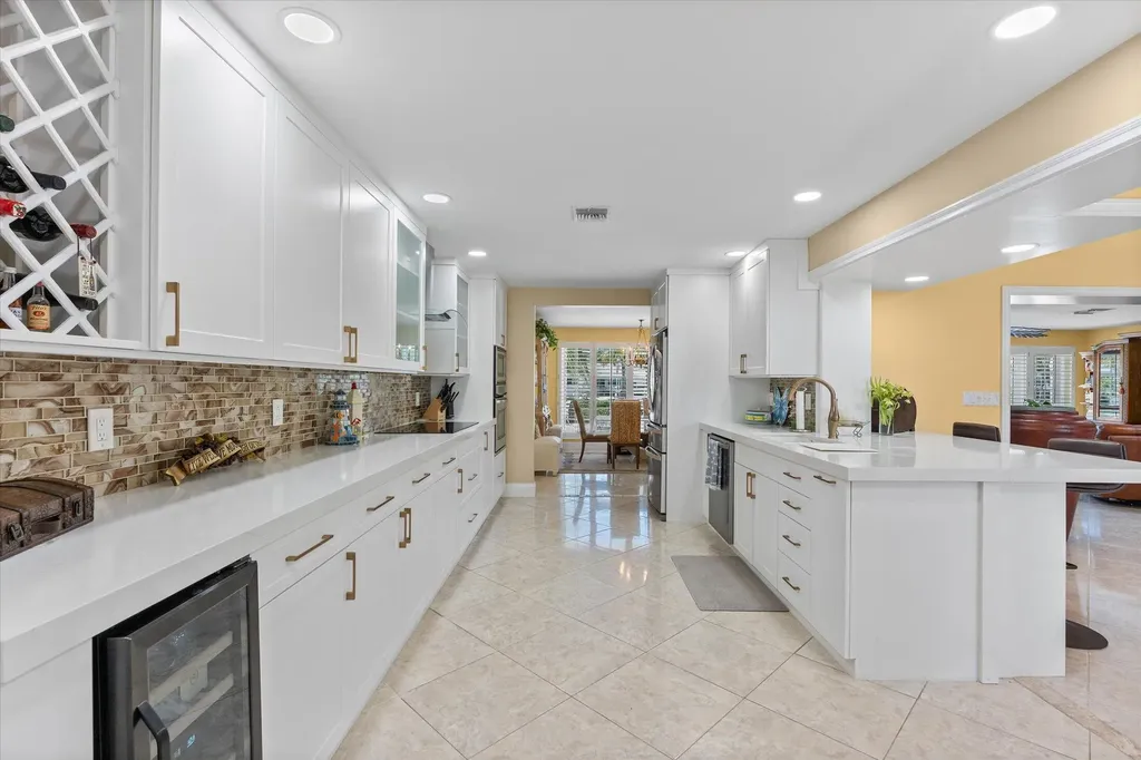 2141 NE 29th Street Lighthouse Point FL 33064