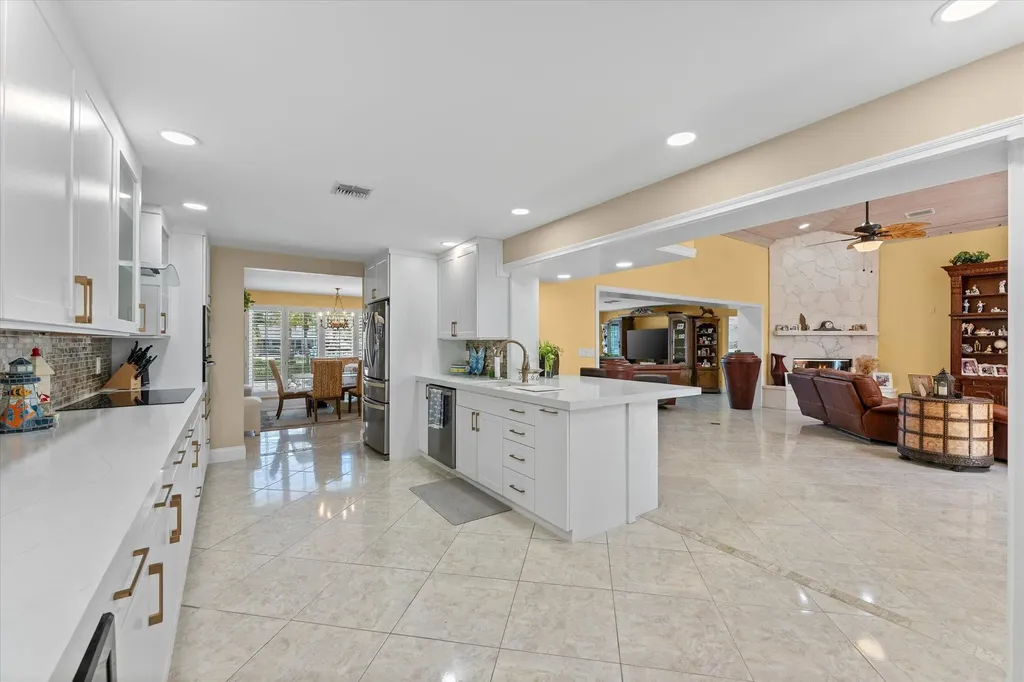2141 NE 29th Street Lighthouse Point FL 33064