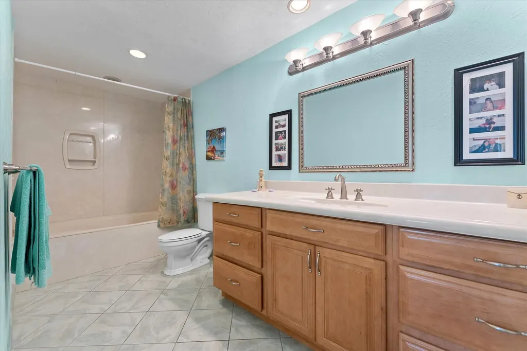 2141 NE 29th Street Lighthouse Point FL 33064