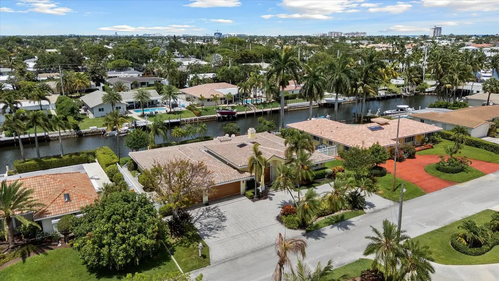 2141 NE 29th Street Lighthouse Point FL 33064