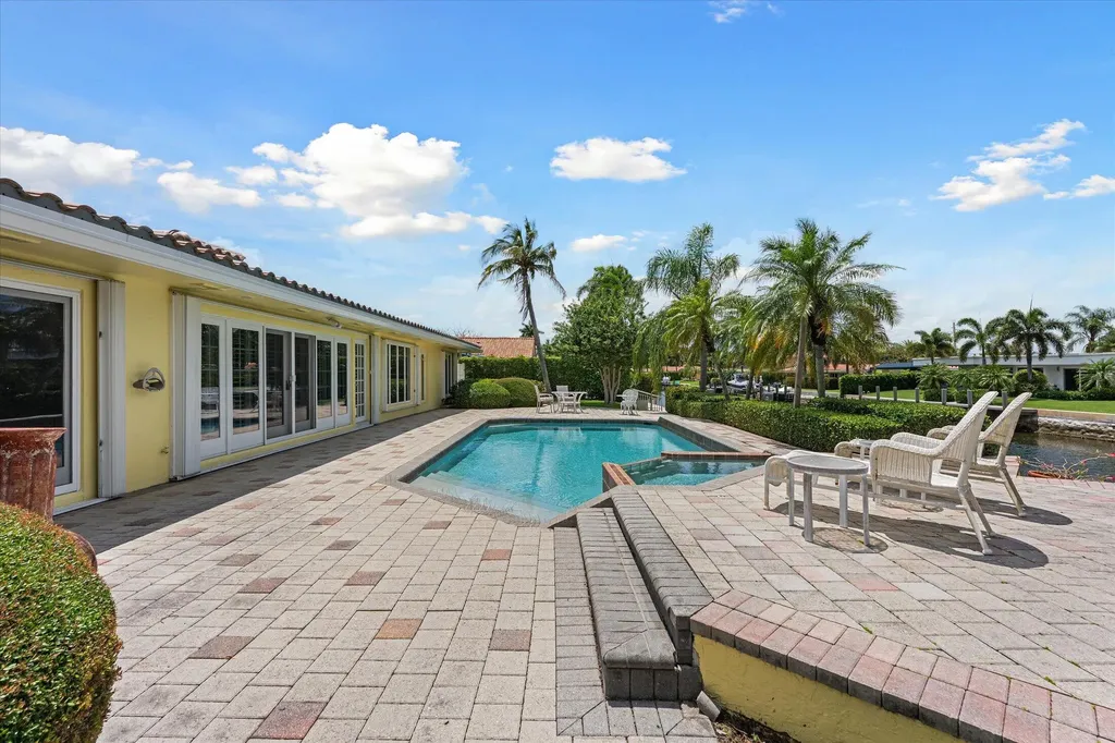 2141 NE 29th Street Lighthouse Point FL 33064