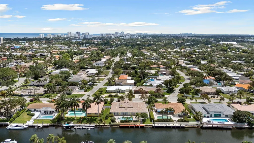 2141 NE 29th Street Lighthouse Point FL 33064