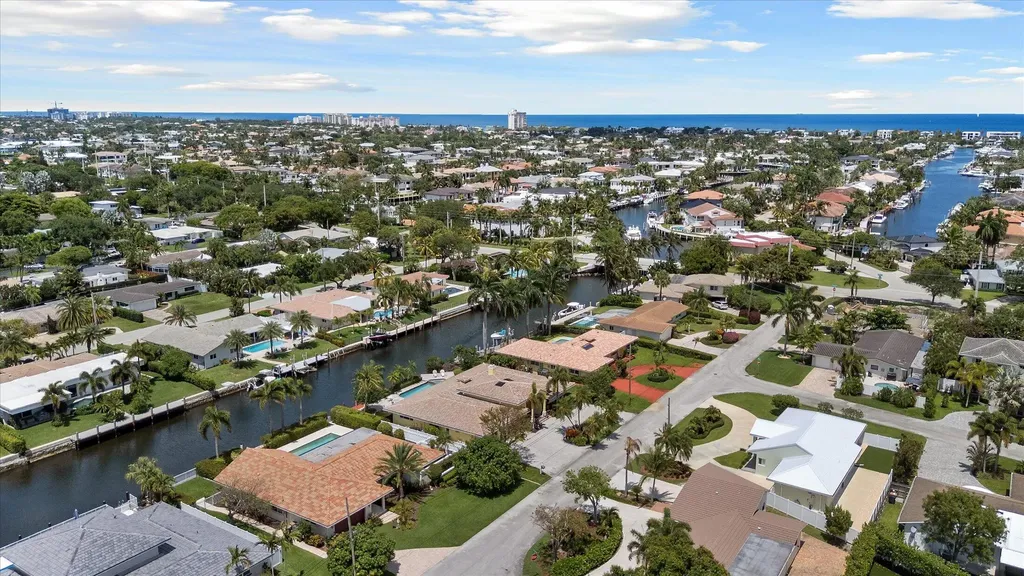 2141 NE 29th Street Lighthouse Point FL 33064