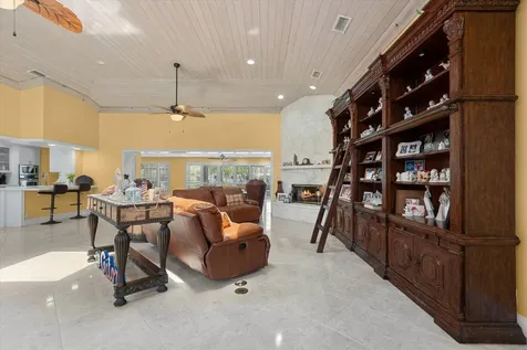 2141 NE 29th Street Lighthouse Point FL 33064