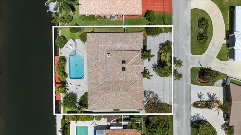 2141 NE 29th Street Lighthouse Point FL 33064