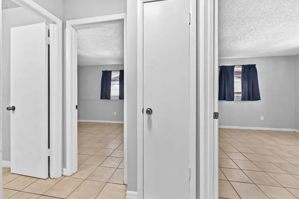 4548- 4550 SE Salvatori Road Stuart FL 34997