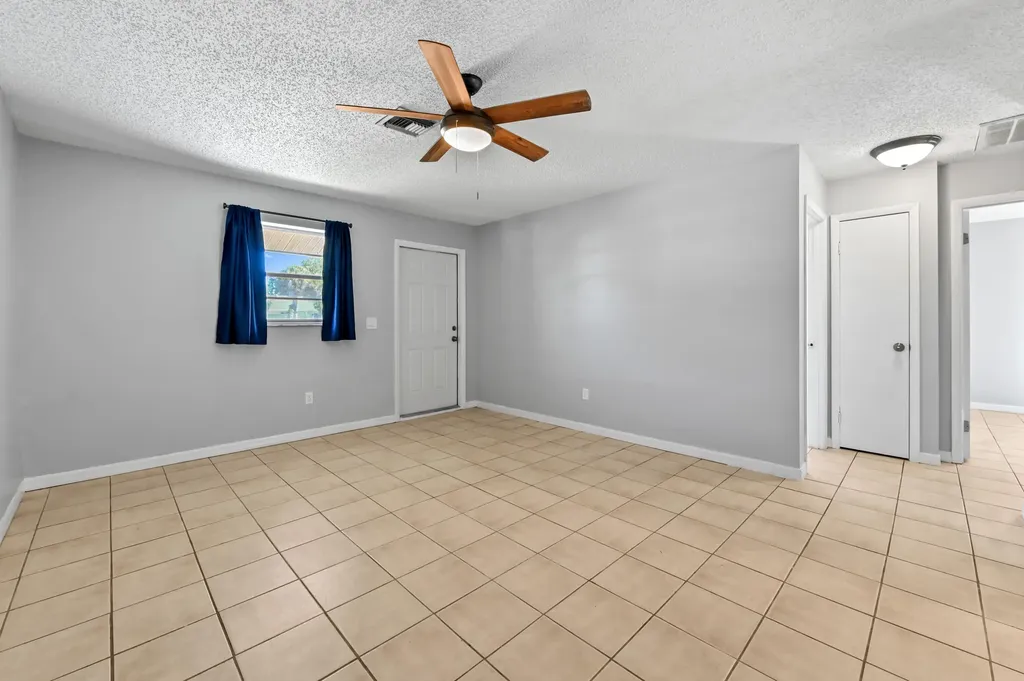 4548- 4550 SE Salvatori Road Stuart FL 34997