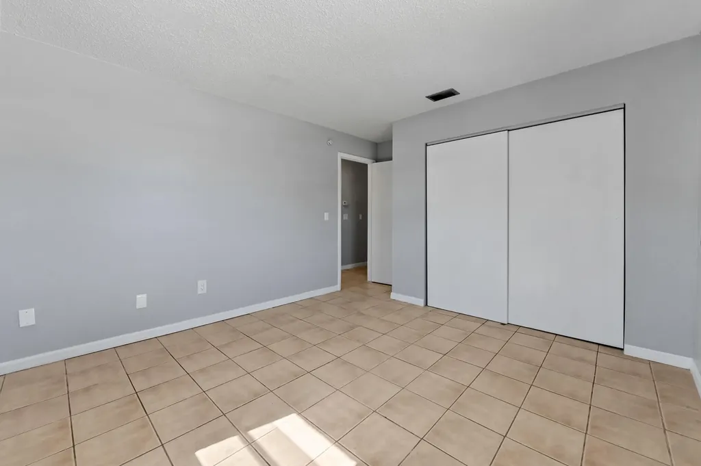 4548- 4550 SE Salvatori Road Stuart FL 34997