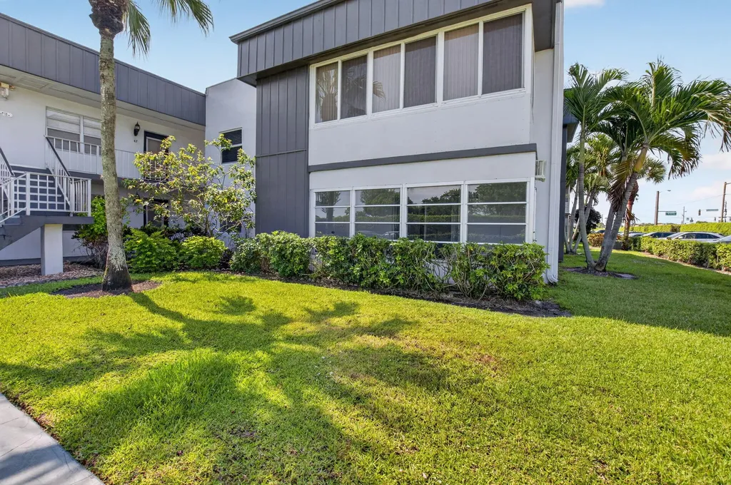 22 Normandy A Delray Beach FL 33484