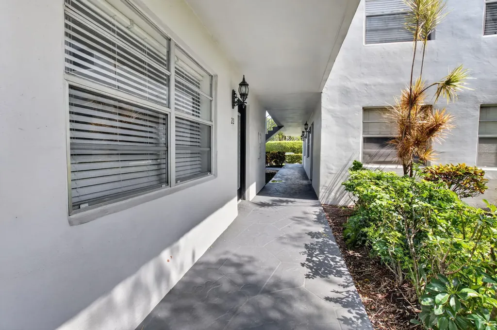 22 Normandy A Delray Beach FL 33484