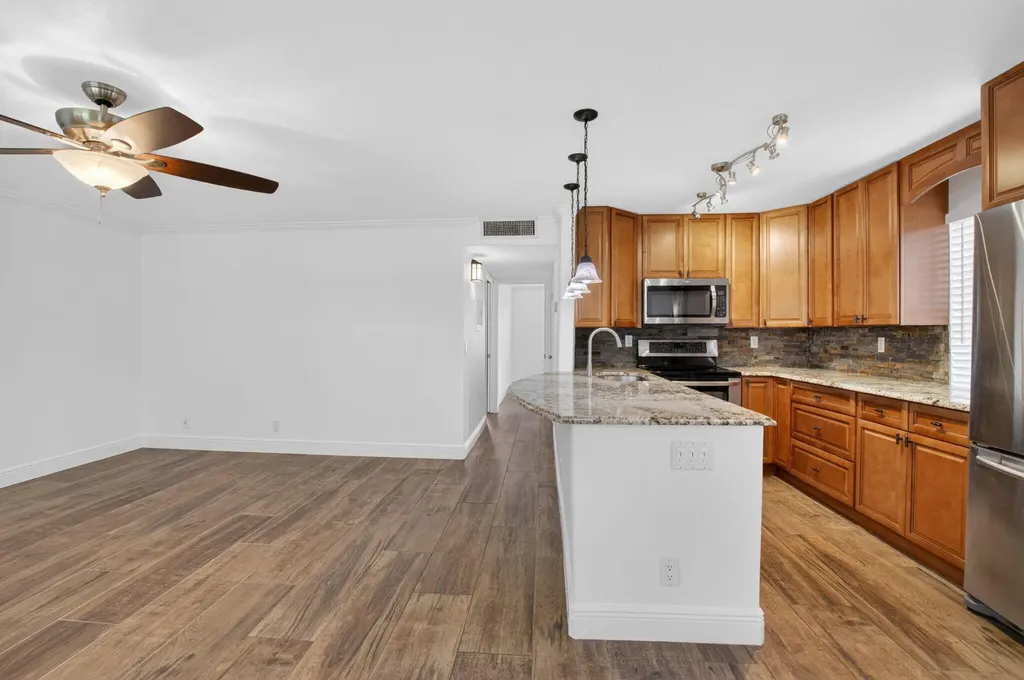22 Normandy A Delray Beach FL 33484