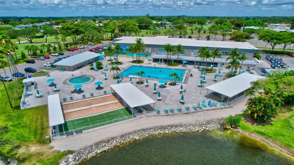 22 Normandy A Delray Beach FL 33484