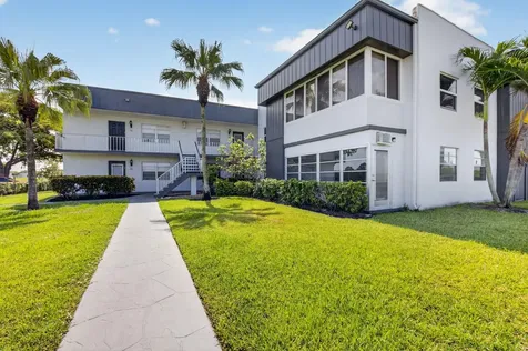 22 Normandy A Delray Beach FL 33484