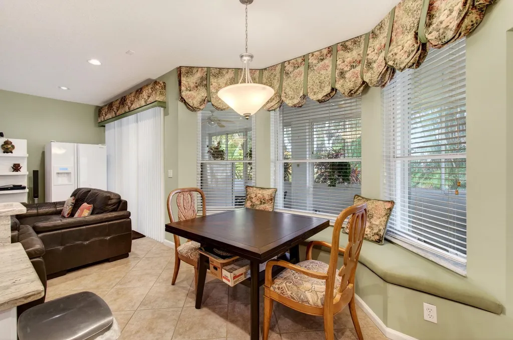 6453 Emerald Breeze Way Boynton Beach FL 33437