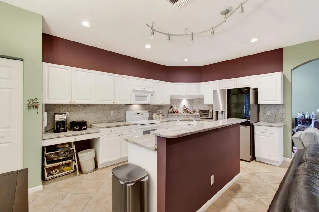 6453 Emerald Breeze Way Boynton Beach FL 33437