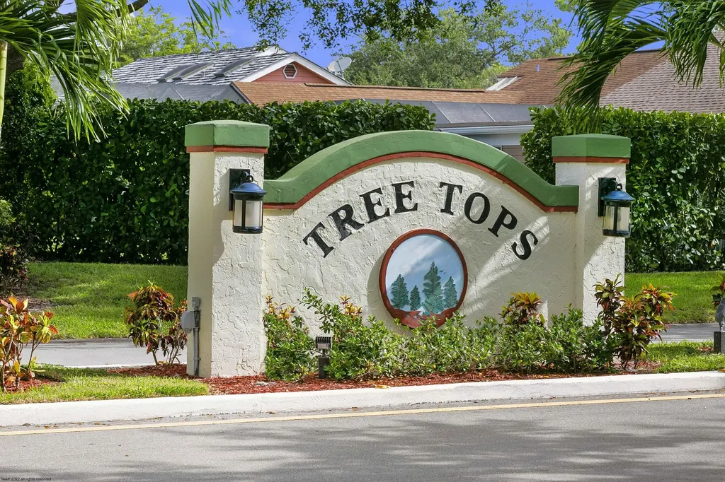522 Goldenwood Way Wellington FL 33414