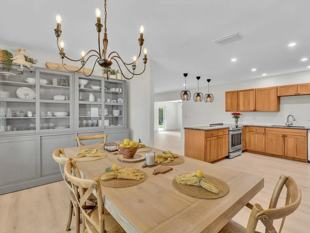 3904 Lowson Boulevard Delray Beach FL 33445