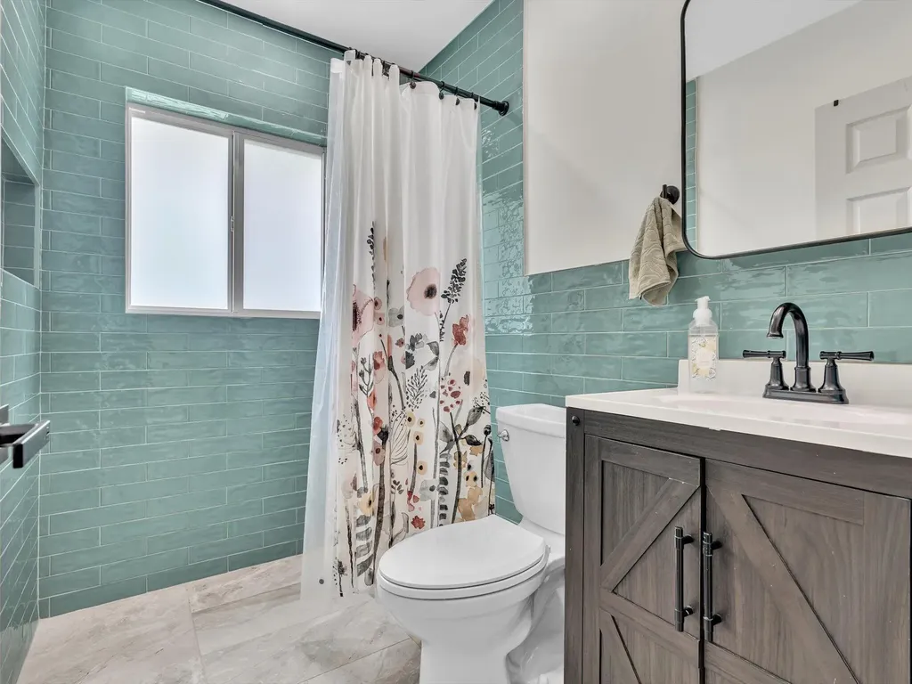 3904 Lowson Boulevard Delray Beach FL 33445