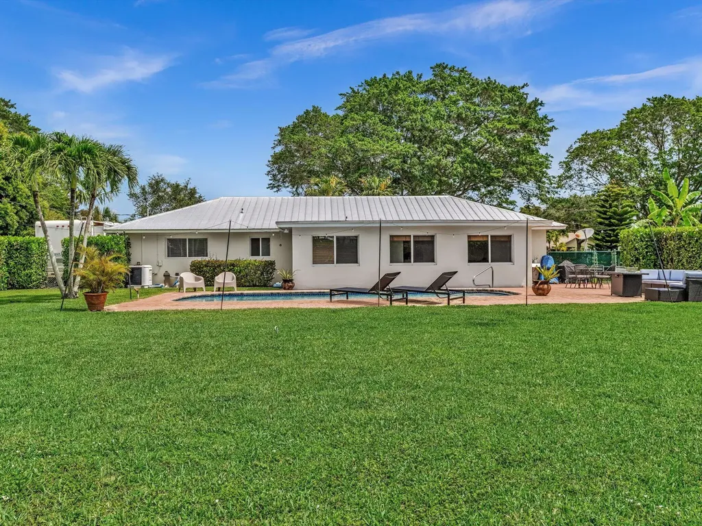 3904 Lowson Boulevard Delray Beach FL 33445
