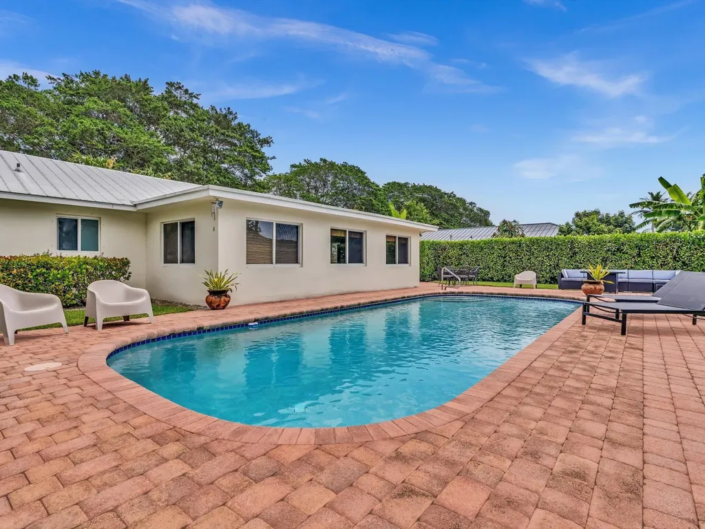 3904 Lowson Boulevard Delray Beach FL 33445