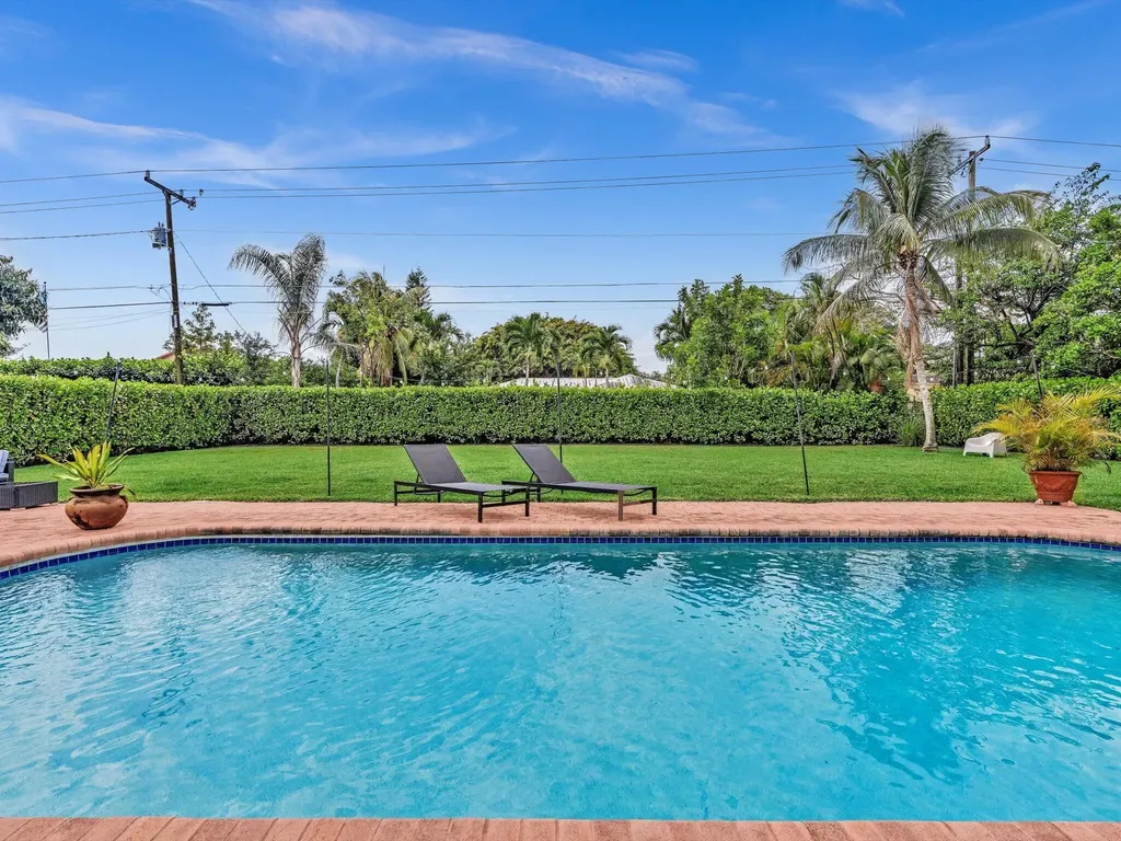 3904 Lowson Boulevard Delray Beach FL 33445