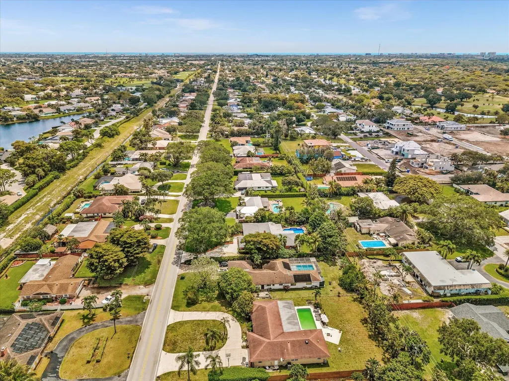 3904 Lowson Boulevard Delray Beach FL 33445