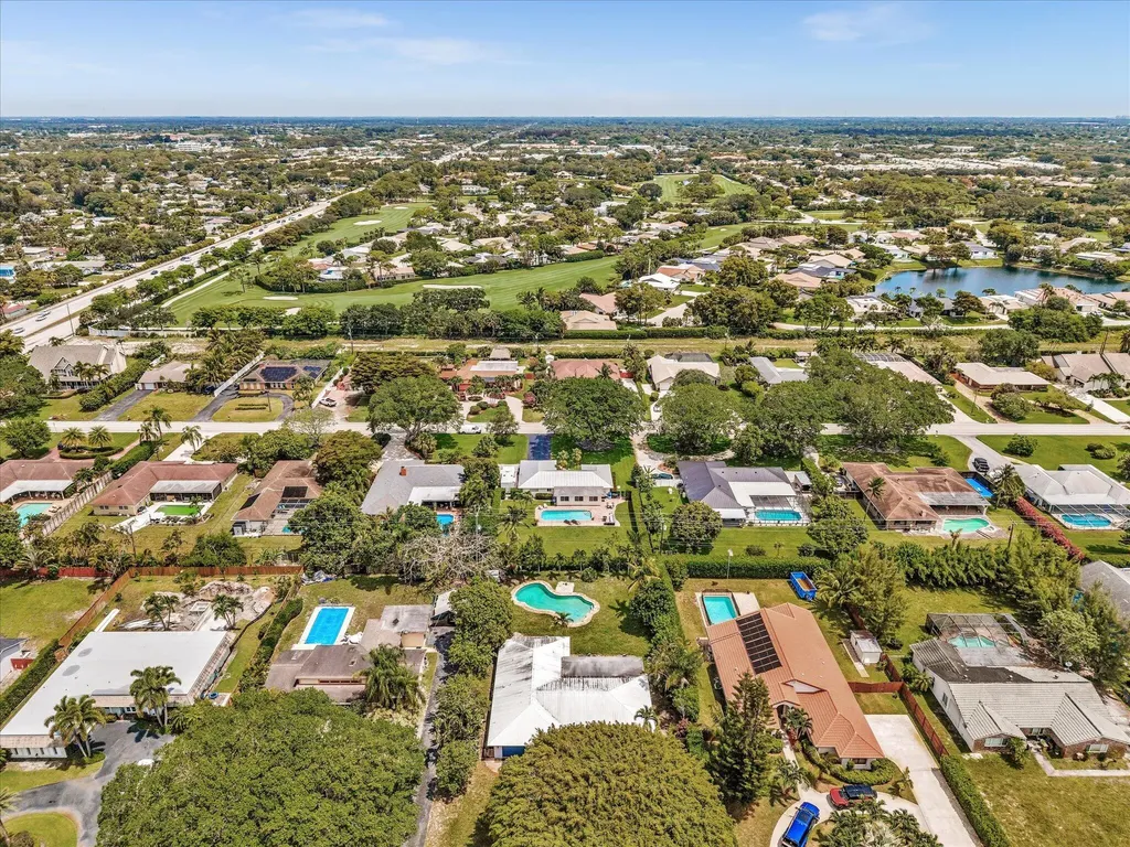 3904 Lowson Boulevard Delray Beach FL 33445